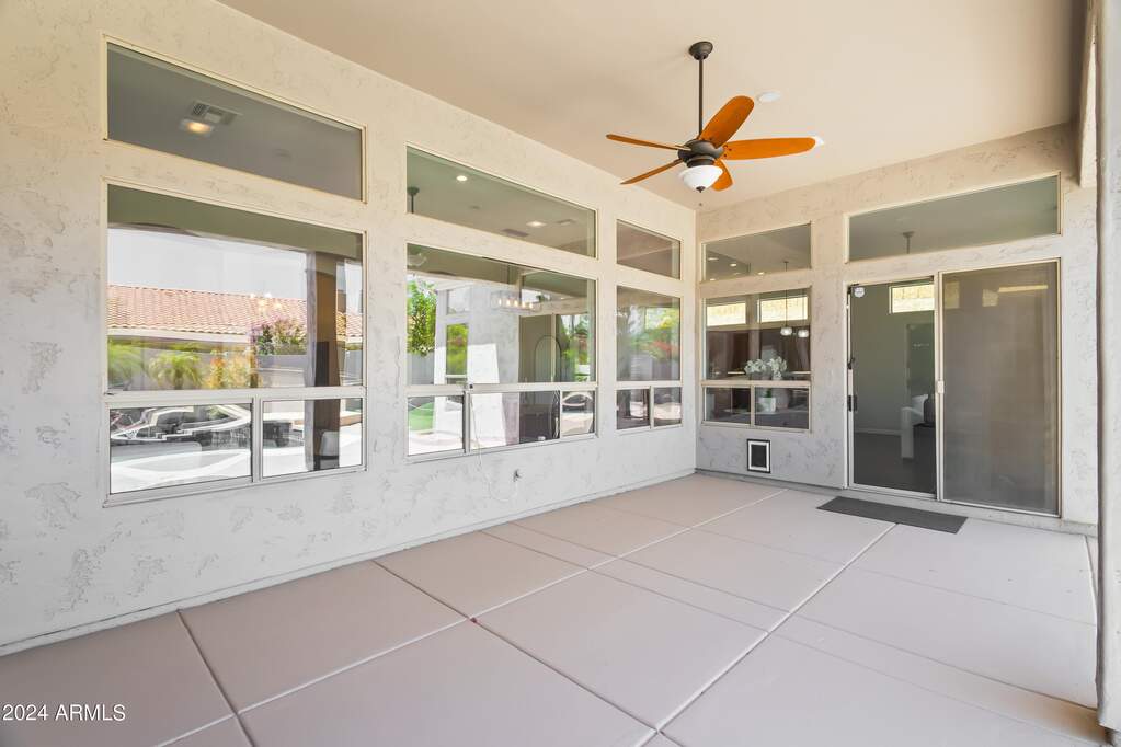 5 Bedroom Single Family Home/House's Image 33