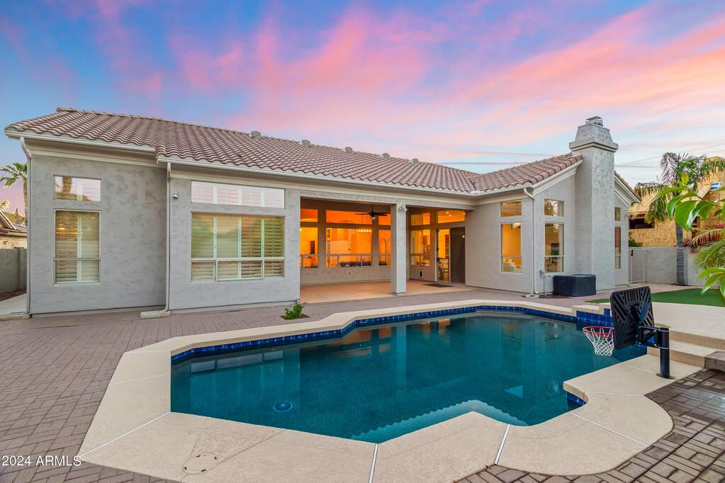 5 Bedroom Single Family Home/House's Image 42