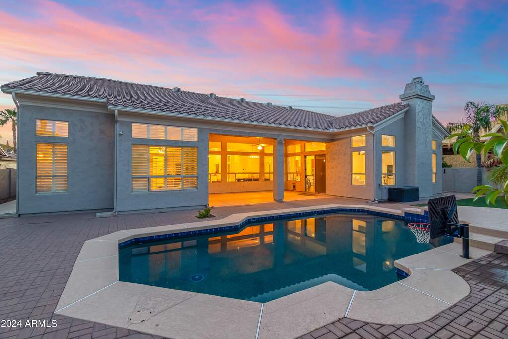 5 Bedroom Single Family Home/House's Image 44