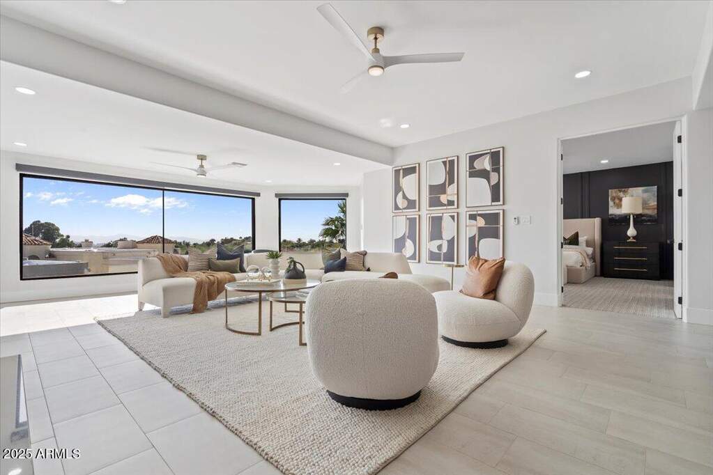 4 Bedroom Villa/Townhouse's Image 7