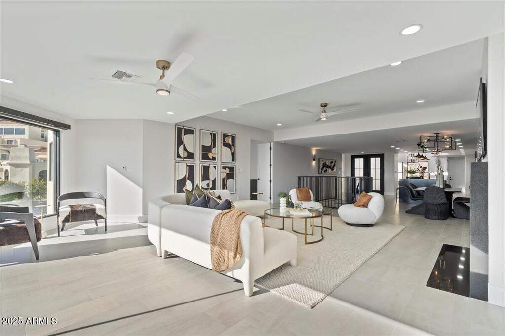 4 Bedroom Villa/Townhouse's Image 8