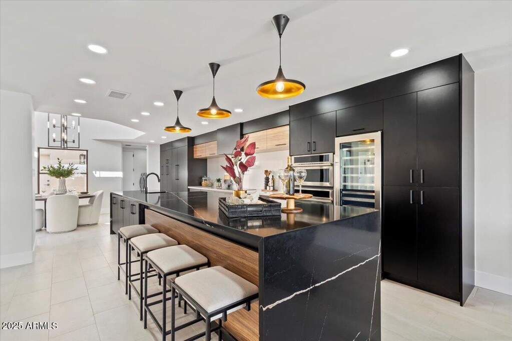 4 Bedroom Villa/Townhouse's Image 10