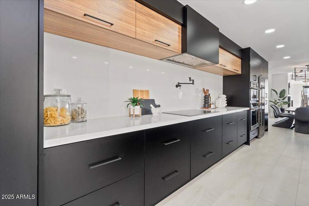 4 Bedroom Villa/Townhouse's Image 13