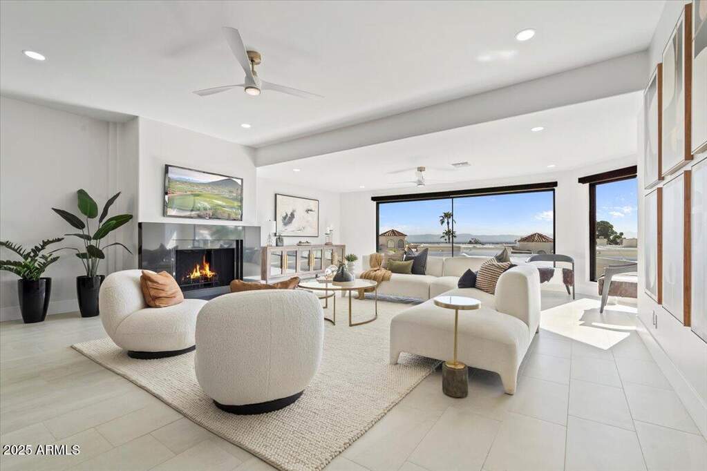 4 Bedroom Villa/Townhouse's Image 16