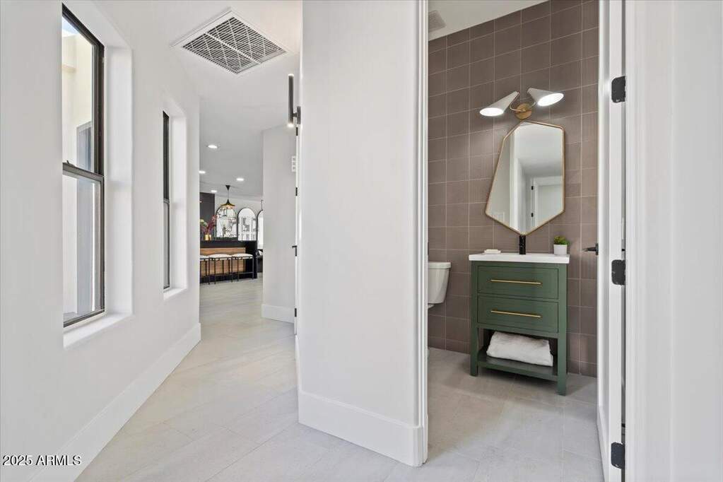 4 Bedroom Villa/Townhouse's Image 33