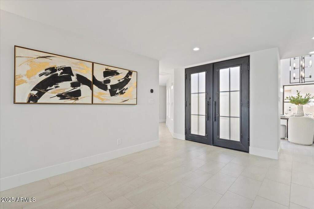 4 Bedroom Villa/Townhouse's Image 3