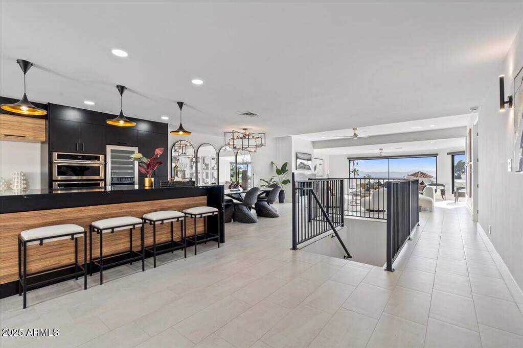 4 Bedroom Villa/Townhouse's Image 4