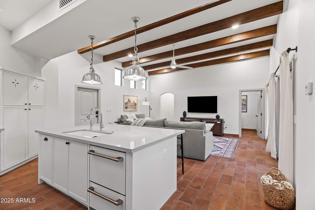 5 Bedroom Single Family Home/House's Image 25