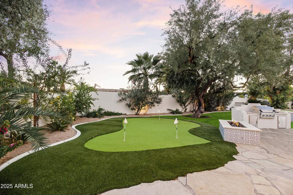 5 Bedroom Single Family Home/House's Image 35