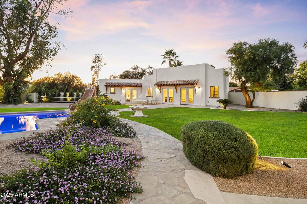 5 Bedroom Single Family Home/House's Image 41