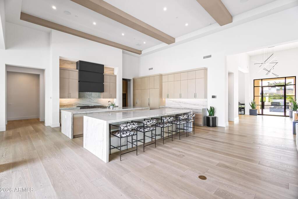 5 Bedroom Single Family Home/House's Image 15