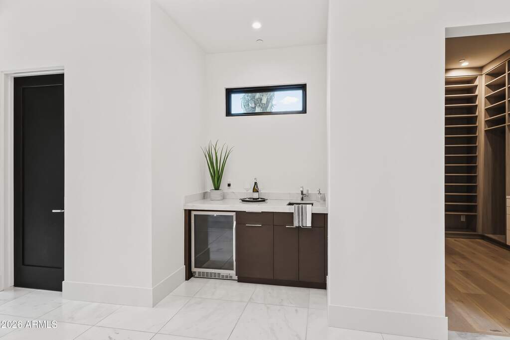 5 Bedroom Single Family Home/House's Image 25