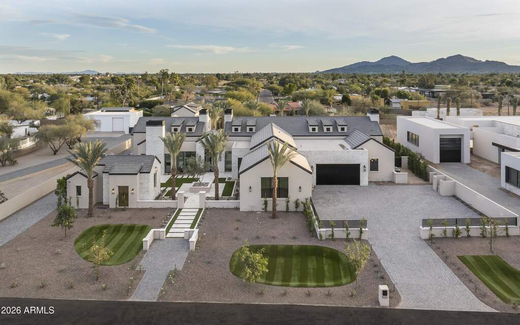 6 Bedroom Single Family Home/House's Image 59