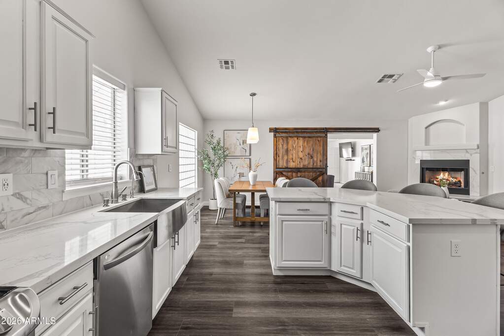 4 Bedroom Single Family Home/House's Image 8