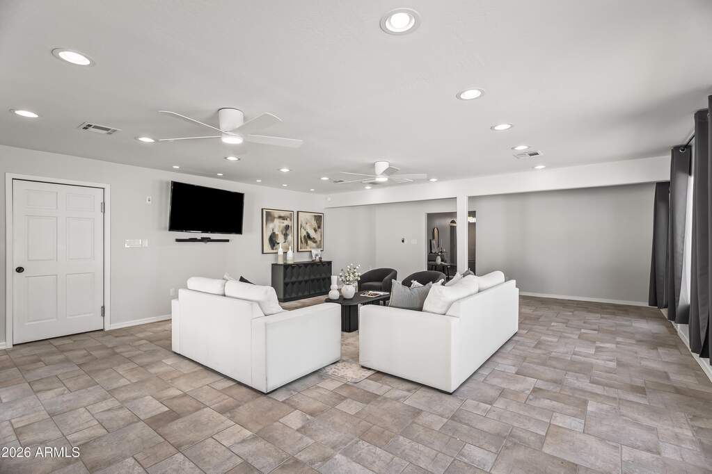 4 Bedroom Single Family Home/House's Image 10