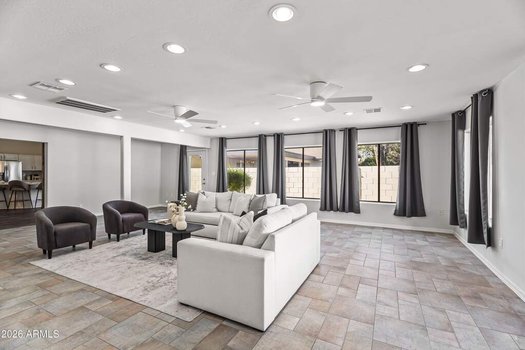 4 Bedroom Single Family Home/House's Image 11