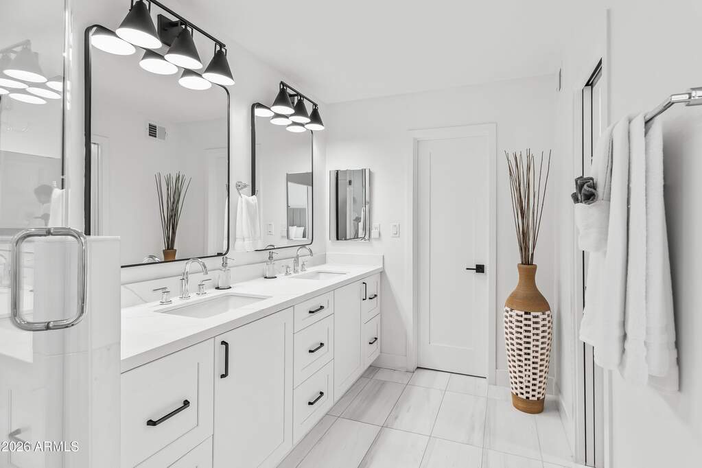 4 Bedroom Single Family Home/House's Image 17