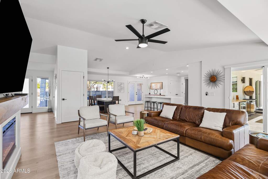 4 Bedroom Single Family Home/House's Image 6
