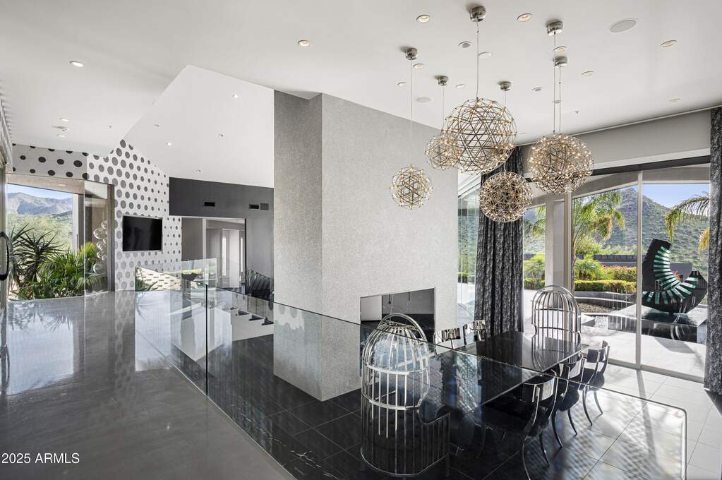 4 Bedroom Single Family Home/House's Image 10