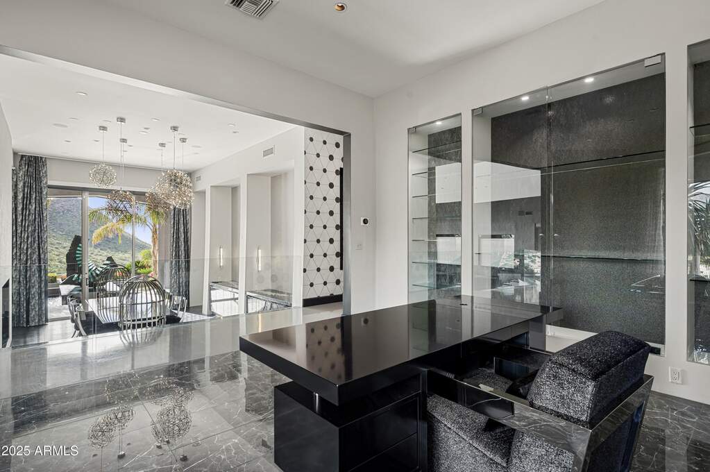 4 Bedroom Single Family Home/House's Image 39