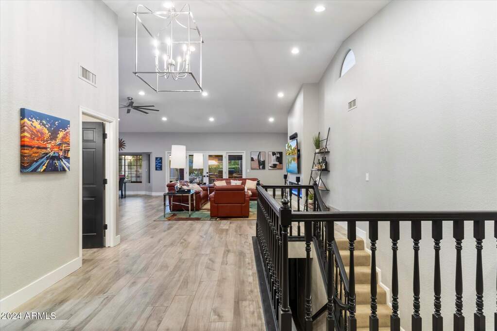 7 Bedroom Single Family Home/House's Image 10