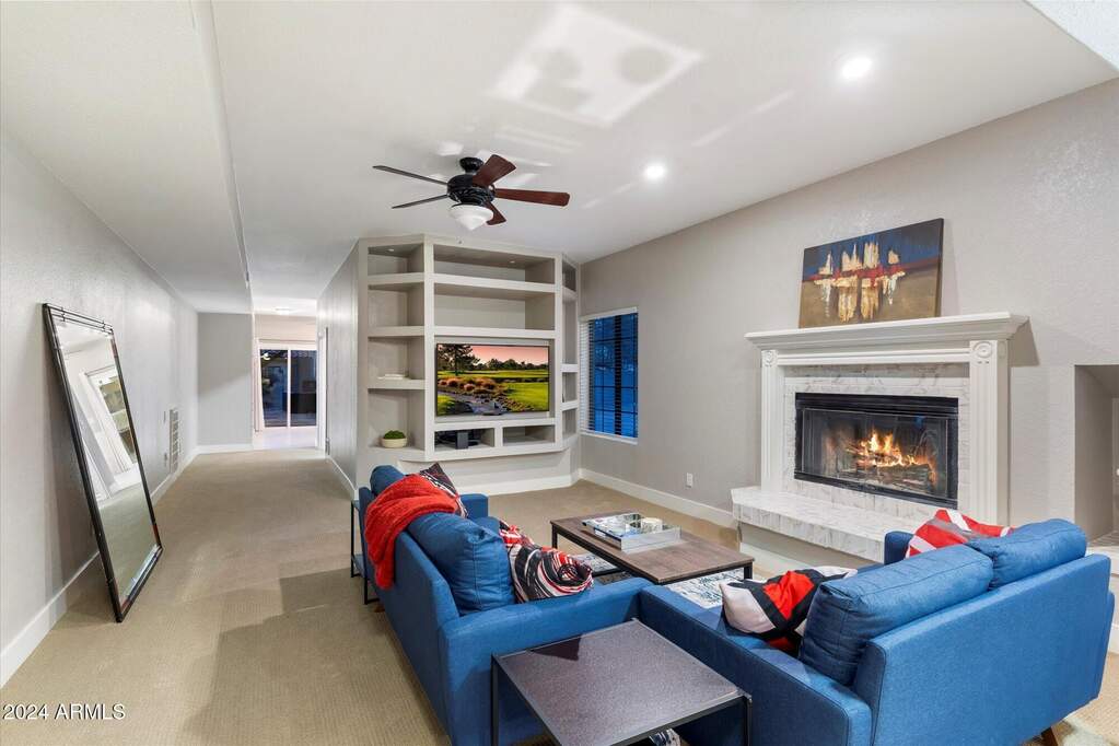 7 Bedroom Single Family Home/House's Image 29