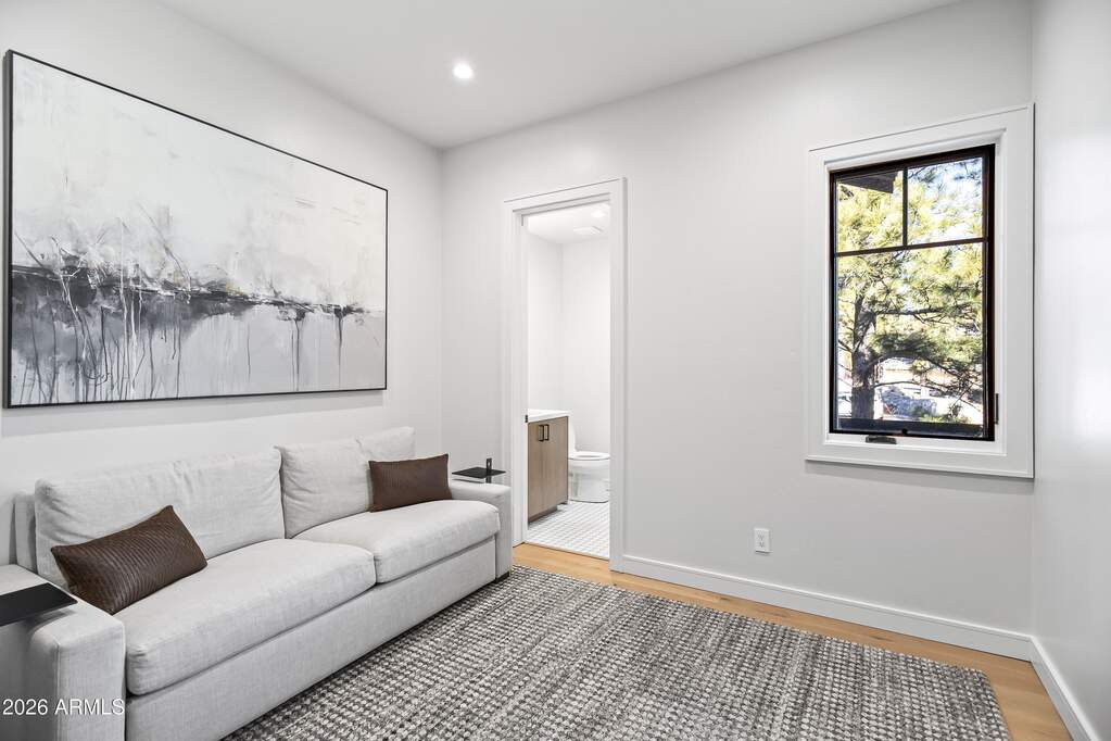 3 Bedroom Villa/Townhouse's Image 9