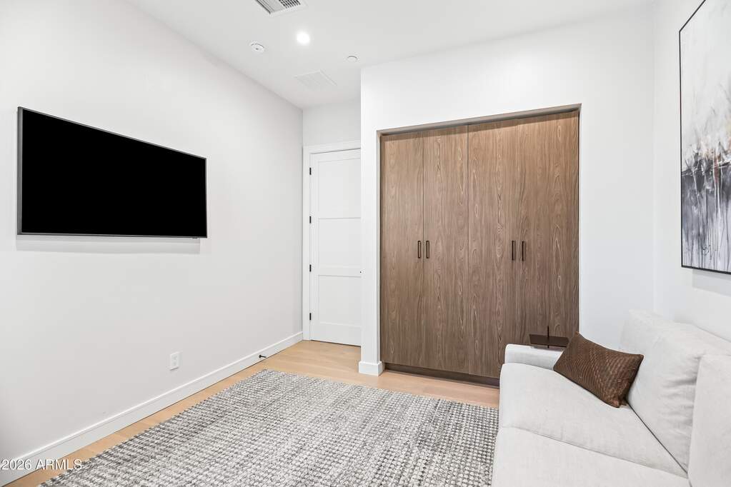 3 Bedroom Villa/Townhouse's Image 10