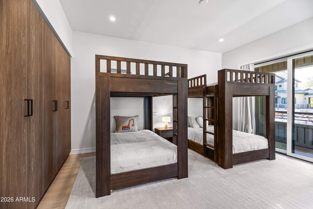 3 Bedroom Villa/Townhouse's Image 13