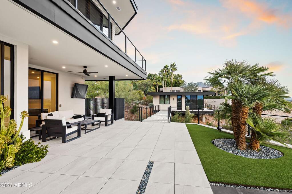 4 Bedroom Single Family Home/House's Image 7