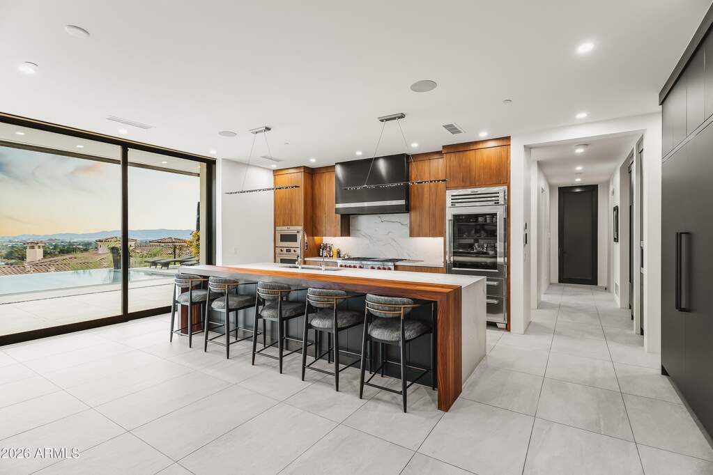 4 Bedroom Single Family Home/House's Image 13