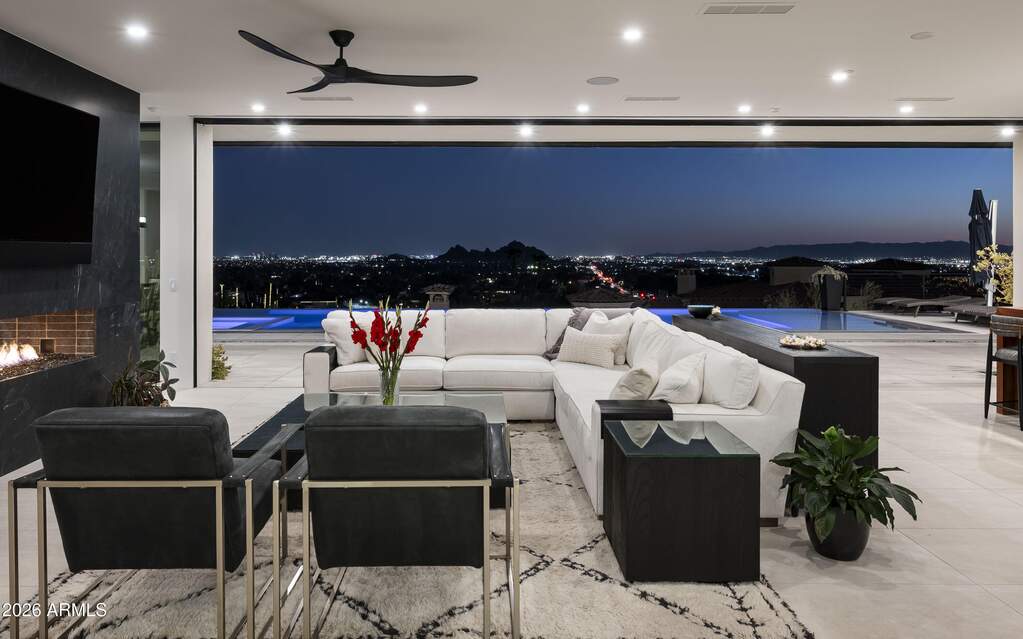 4 Bedroom Single Family Home/House's Image 16