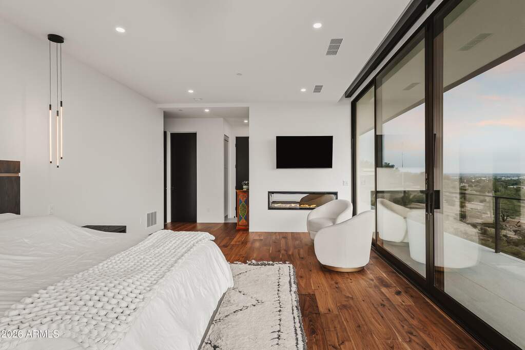 4 Bedroom Single Family Home/House's Image 22