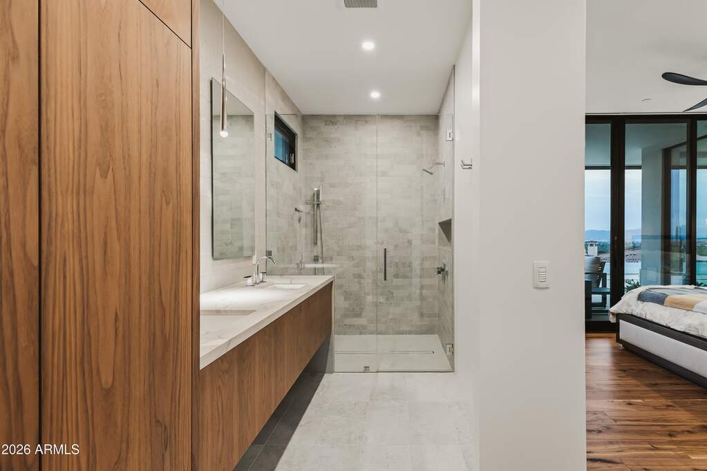 4 Bedroom Single Family Home/House's Image 39