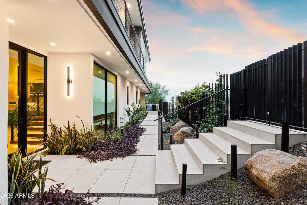 4 Bedroom Single Family Home/House's Image 46