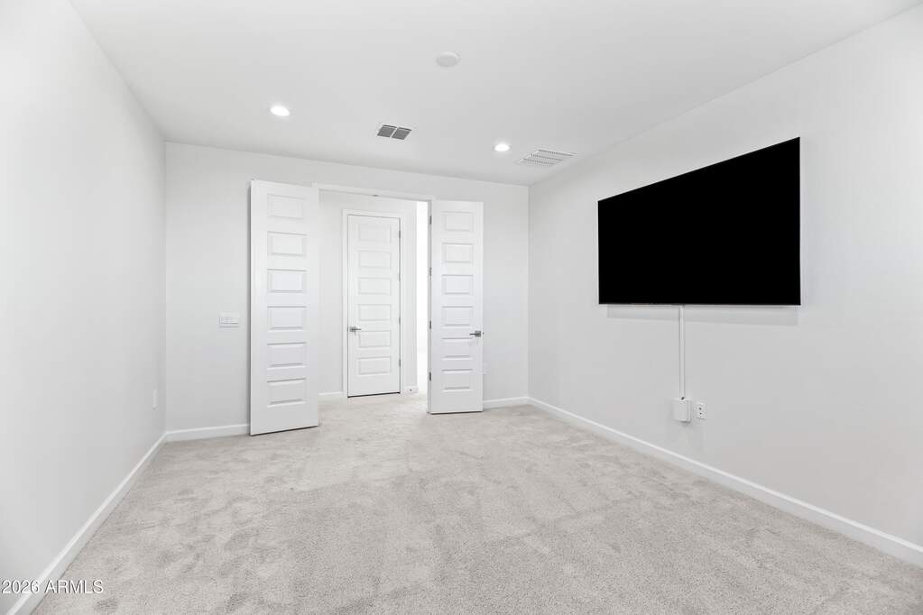 5 Bedroom Single Family Home/House's Image 23
