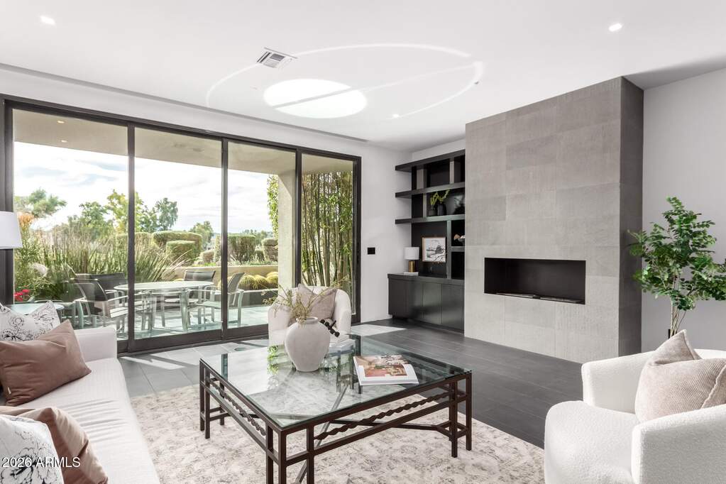 2 Bedroom Villa/Townhouse's Image 7