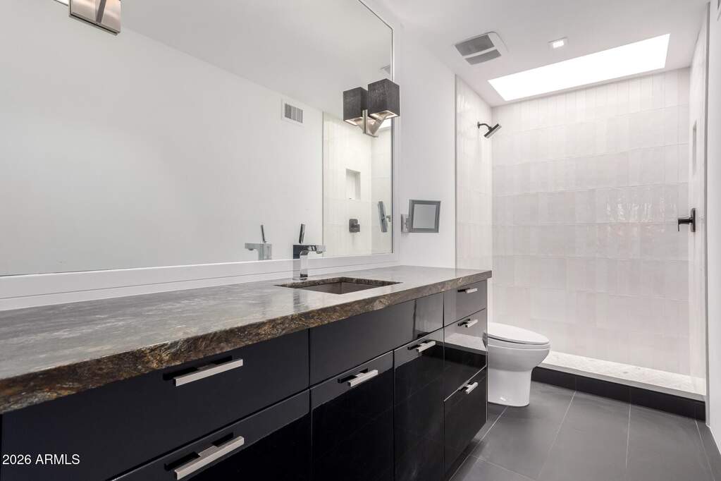2 Bedroom Villa/Townhouse's Image 17
