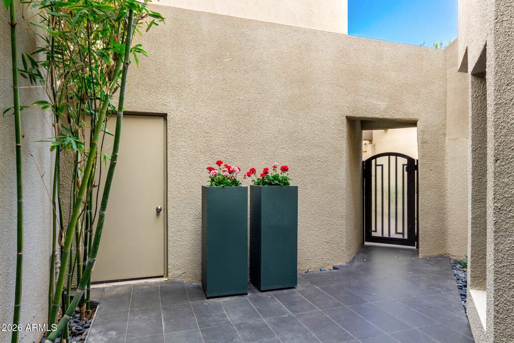 2 Bedroom Villa/Townhouse's Image 4