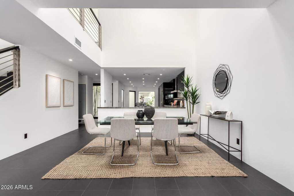 2 Bedroom Villa/Townhouse's Image 5