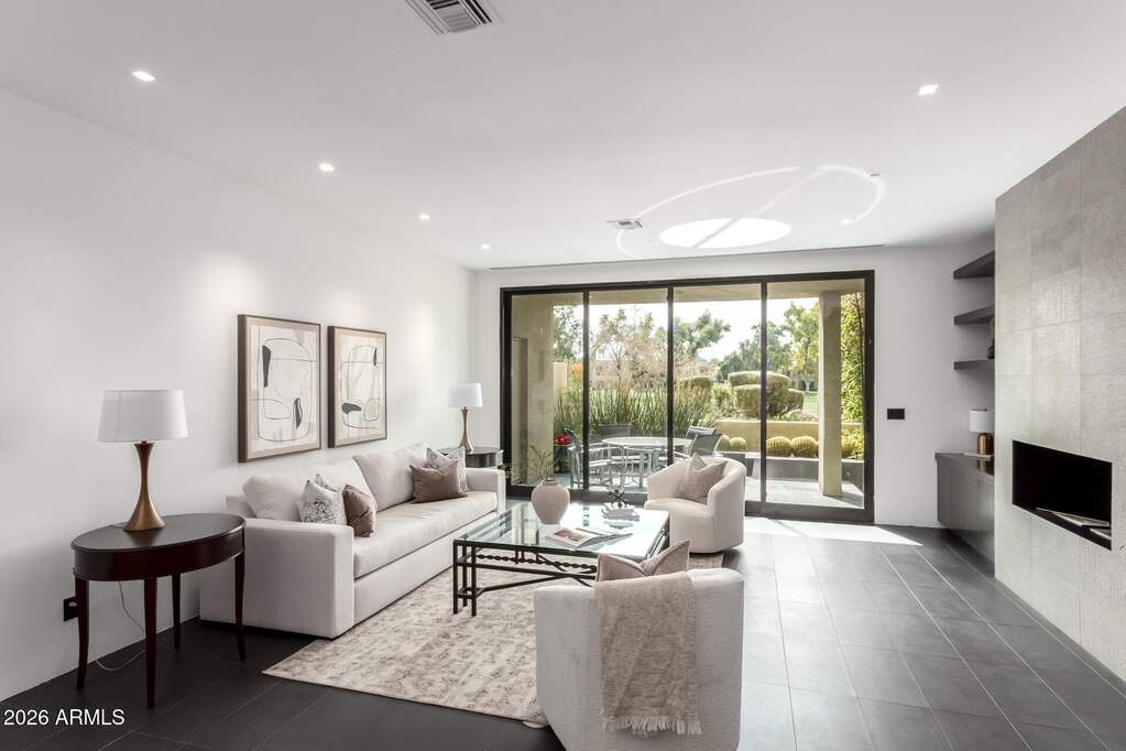 2 Bedroom Villa/Townhouse's Image 6