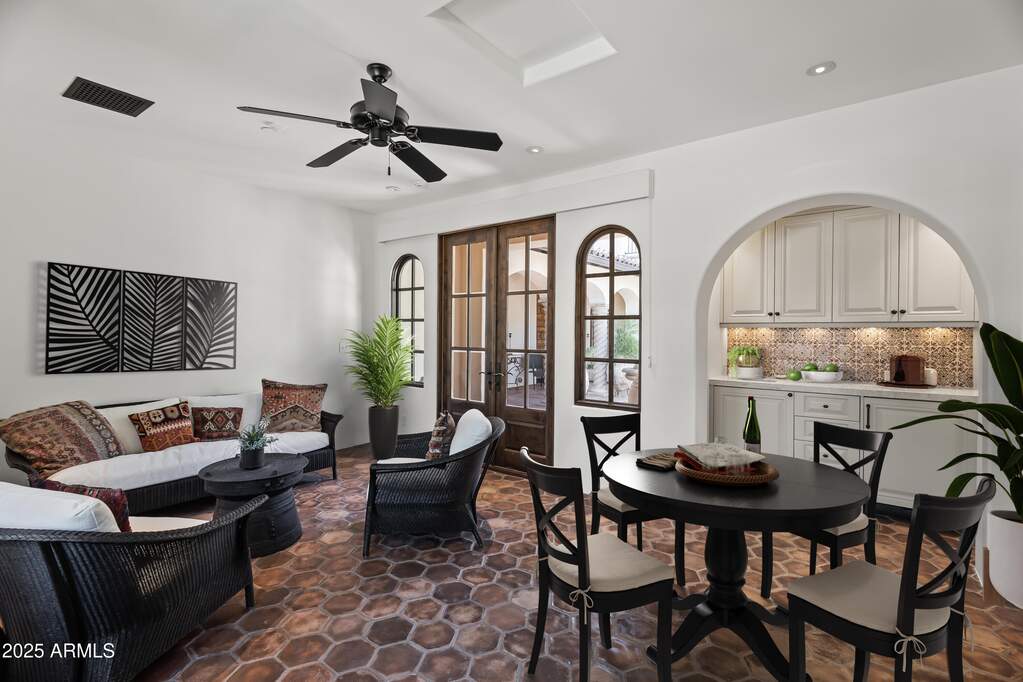5 Bedroom Single Family Home/House's Image 23