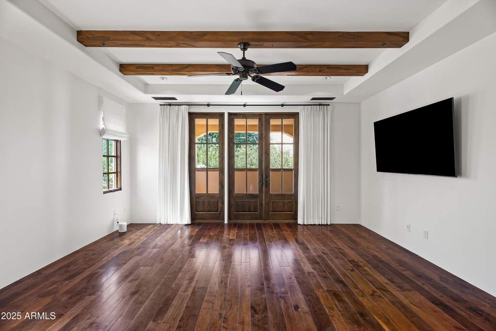 5 Bedroom Single Family Home/House's Image 24