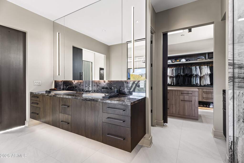 4 Bedroom Single Family Home/House's Image 15