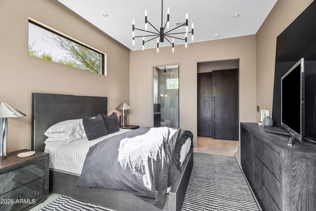 4 Bedroom Single Family Home/House's Image 20