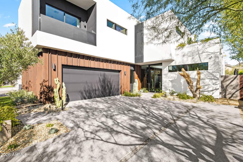 4 Bedroom Single Family Home/House's Image 28
