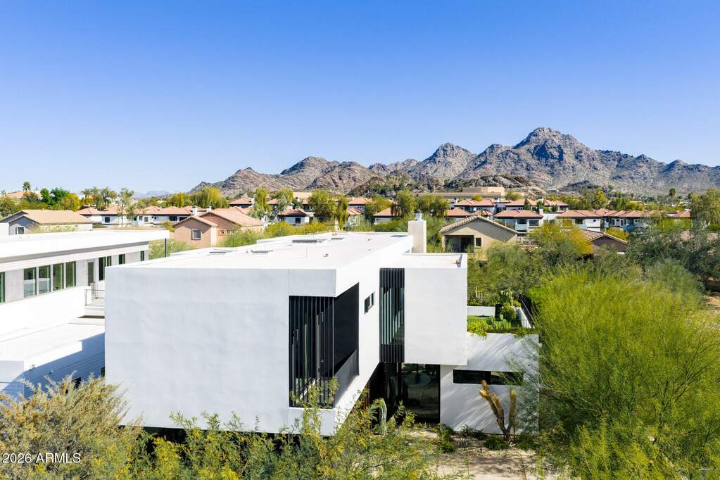 4 Bedroom Single Family Home/House's Image 30