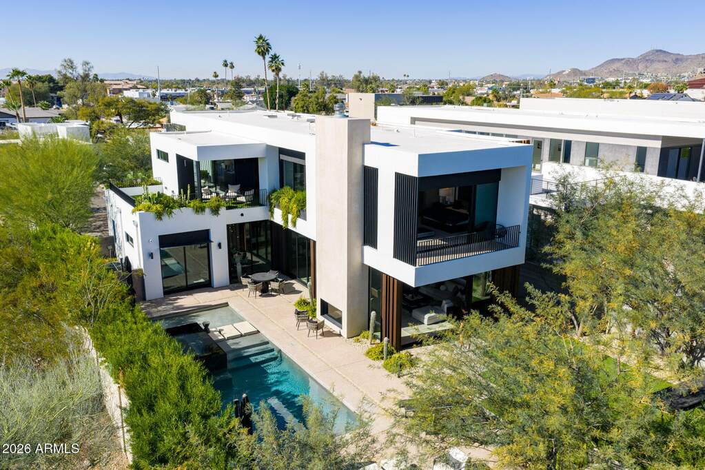 4 Bedroom Single Family Home/House's Image 31