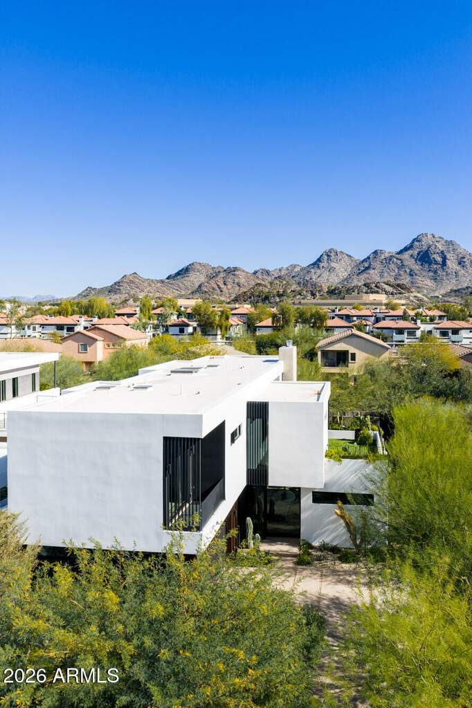 4 Bedroom Single Family Home/House's Image 32