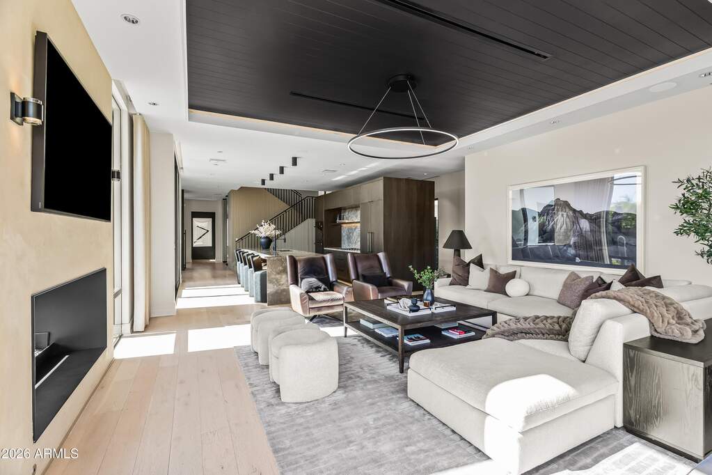 4 Bedroom Single Family Home/House's Image 3